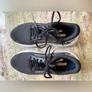 Brooks Gycerin GTS Black sneakers 8.5 women’s